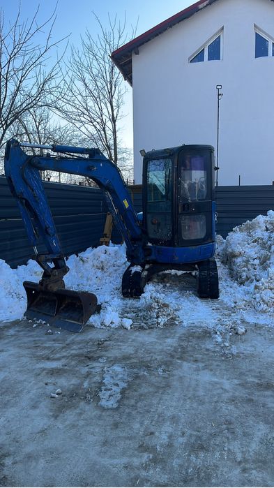 Miniexcavator 3.5T de inchiriat / excavari / picon /