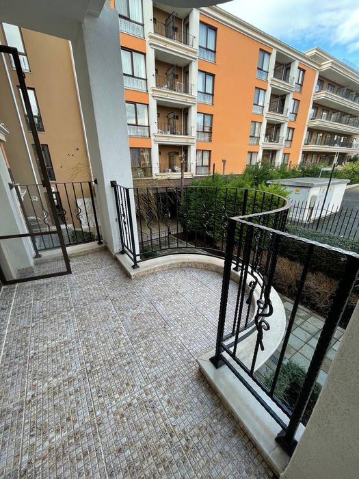 Продавам студио на първа линия море – Свети Влас