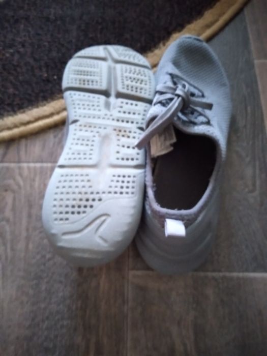 Кроссовки мужские 39р