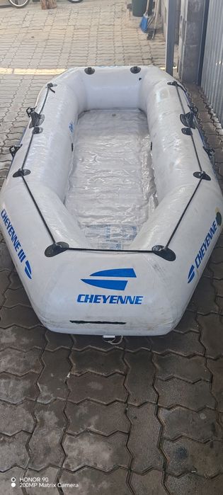 продам лодку ПВХ 400