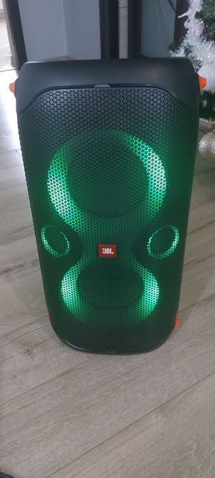 Vând boxa jbl  partybox  110