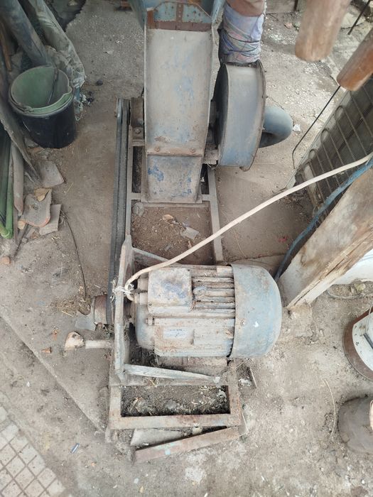 Фуражомелка трифазна 21 чука