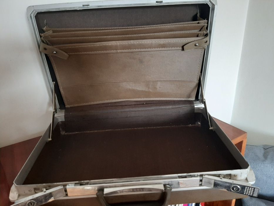 vand diplomat Samsonite din metal, colectie