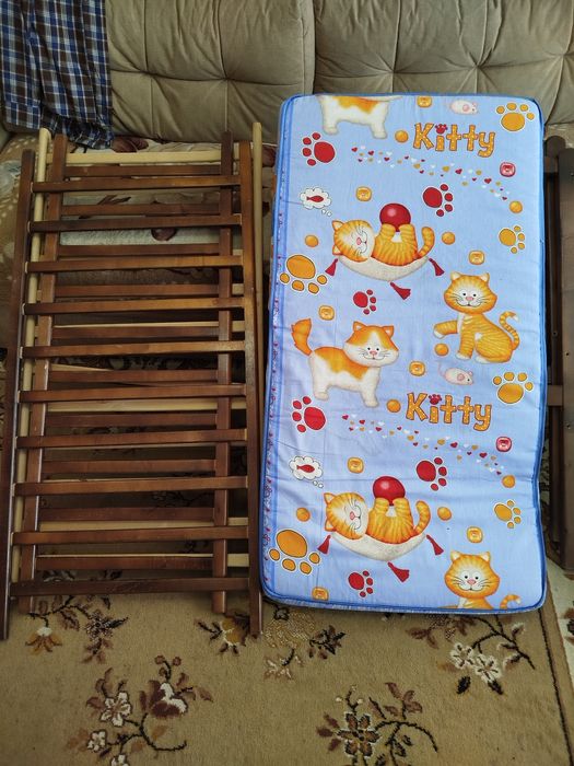 Детская кроватка