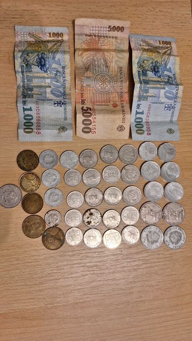 Monede si bacnote vechi romanesti si straine