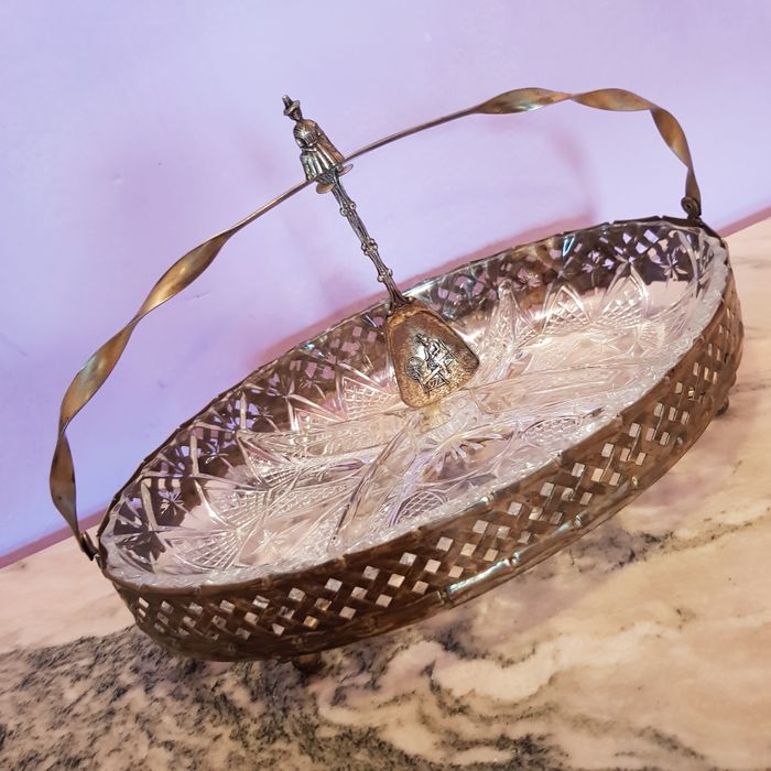 Vas cristal cu suport argintat