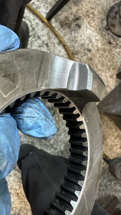 Части за Нисан Патрол - полуоски с карета, заден блокаж, резервоар