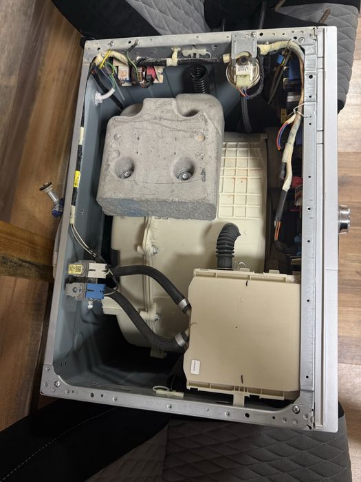 Продам стиральную машину