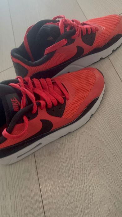 Adidasi dama Nike