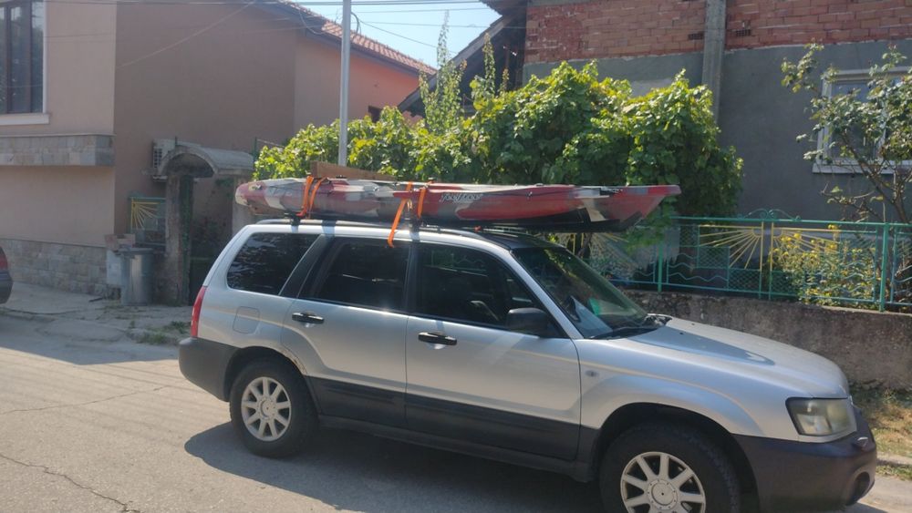 Каяк за риболов и забавление