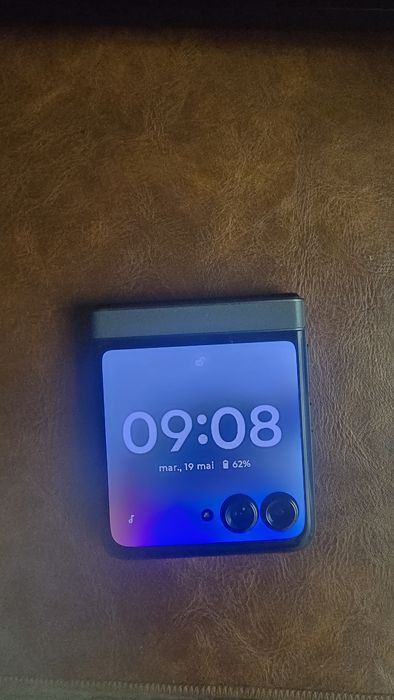 Motorola RAZR 50