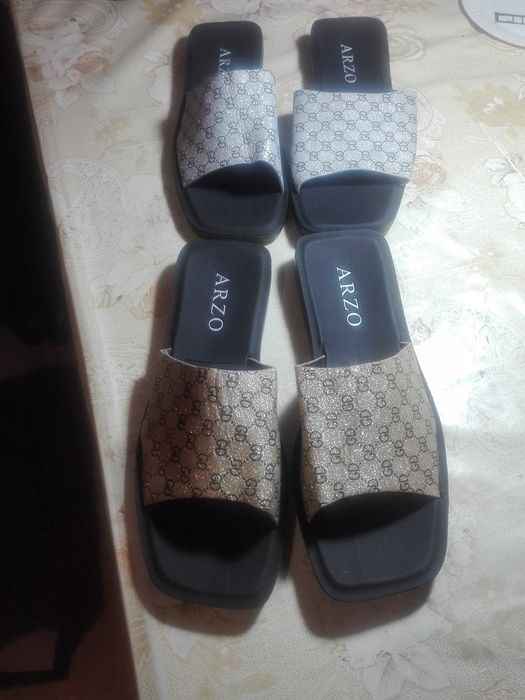 Шлепанцы женские