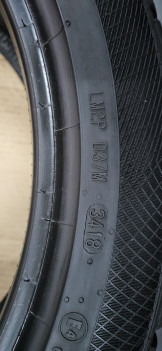 2 anvelope 245 40 18 continental de iarna 7,3mm