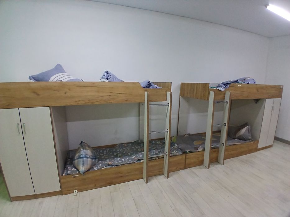 Мектеп парталары