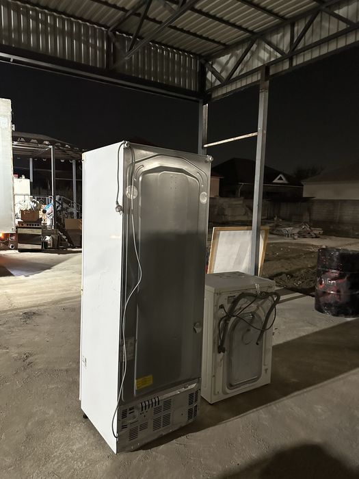 Холодильник Samsung