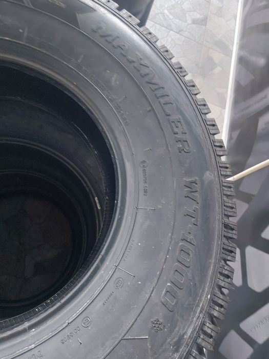 Гуми зимни 265/75R16 нови