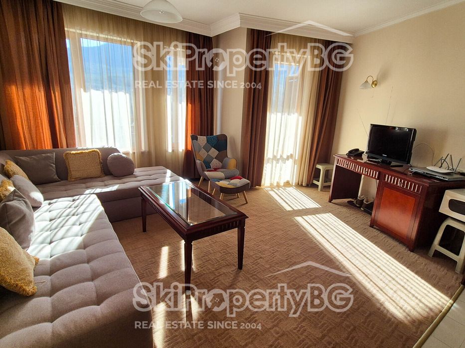 Двустаен апартамент с ТОП локация и невероятна гледка!