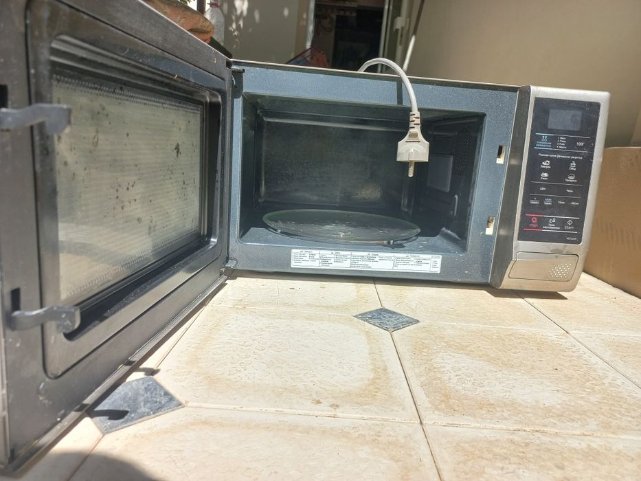 Микроволновая печь SAMSUNG. Производство МАЛАЗИИ