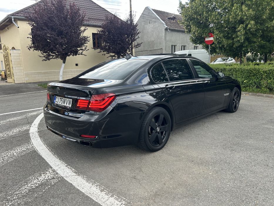 BMW Seria 7 0 — imagine 3