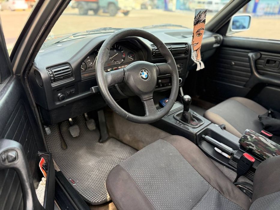 BMW E30 M52b28
Год: 1987
Двигатель: Свап 2.8L M52B28 (по техпаспорту Б