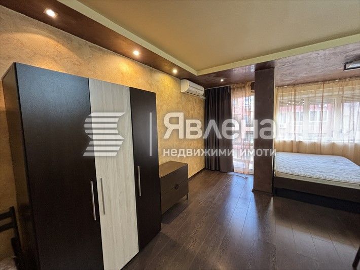 Дава се под наем Едностаен апартамент в Варна, Цветен квартал - 45 кв.м за 275 € - Снимка #4