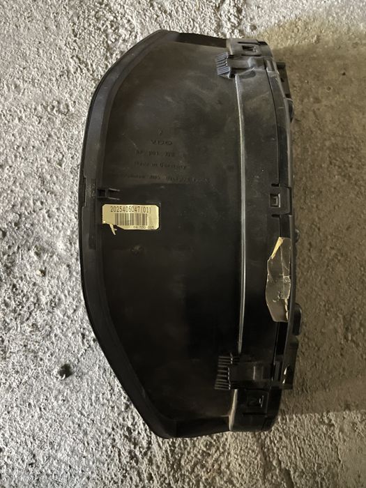 Щиток приборов w 202