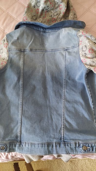 Запазени детски якета