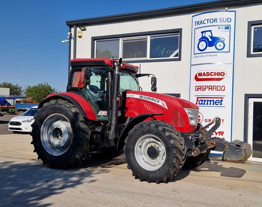 Tractor McCormick X7.690 Efficient T3 SH
