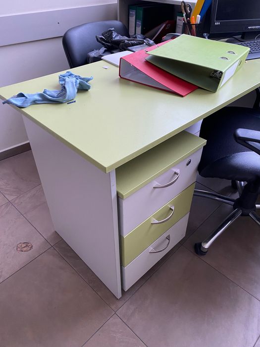 Комплект офис обзавеждане