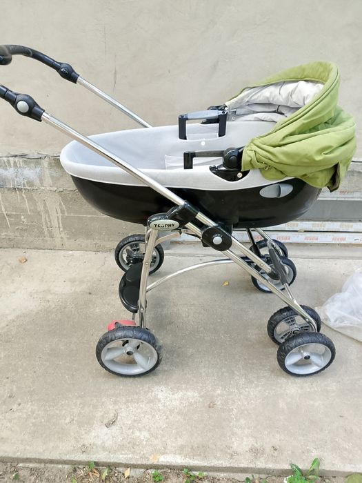 Коляска детская прогулочная