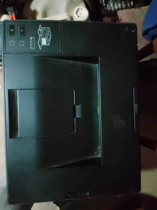 принтер цветен лазарен Dell 1250c