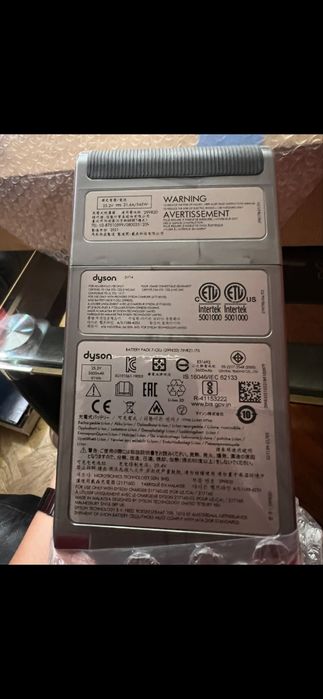 Прахосмукачка Dyson V8/Dyson V11/Dyson V12/Dyson V15  .Перфектна!