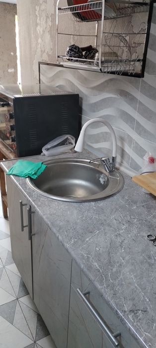 г. Чирчик. Быв. Общижитие. 1комнатная кв. 11500 у.е