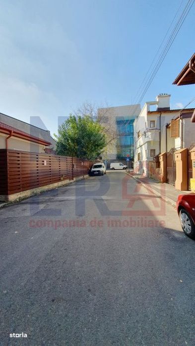Proprietate deosebita intr-o casa interbelica, de vanzare in zona Unir