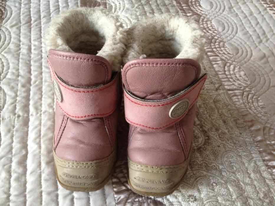 Топли розови ботушки