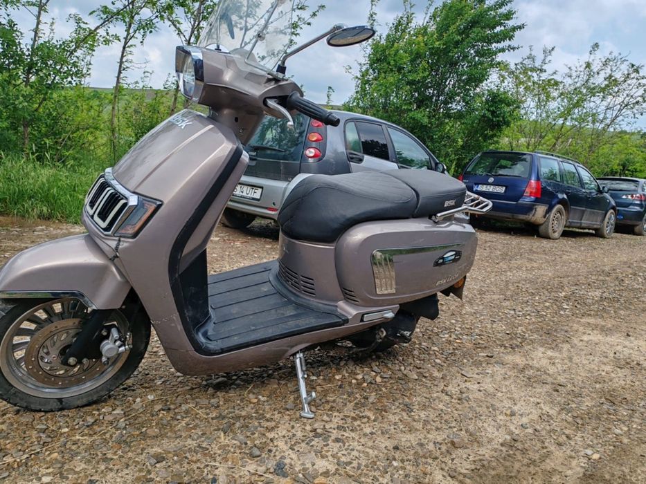 Scuter 49  cm  BSK LEON  fără permis