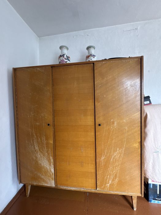 Продаю шефонер и тумбу