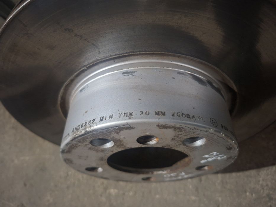 Set discuri frana spate cu plăcuțe Allied Nippon 300 / 22 BMW F30 F31 in stare foarte buna