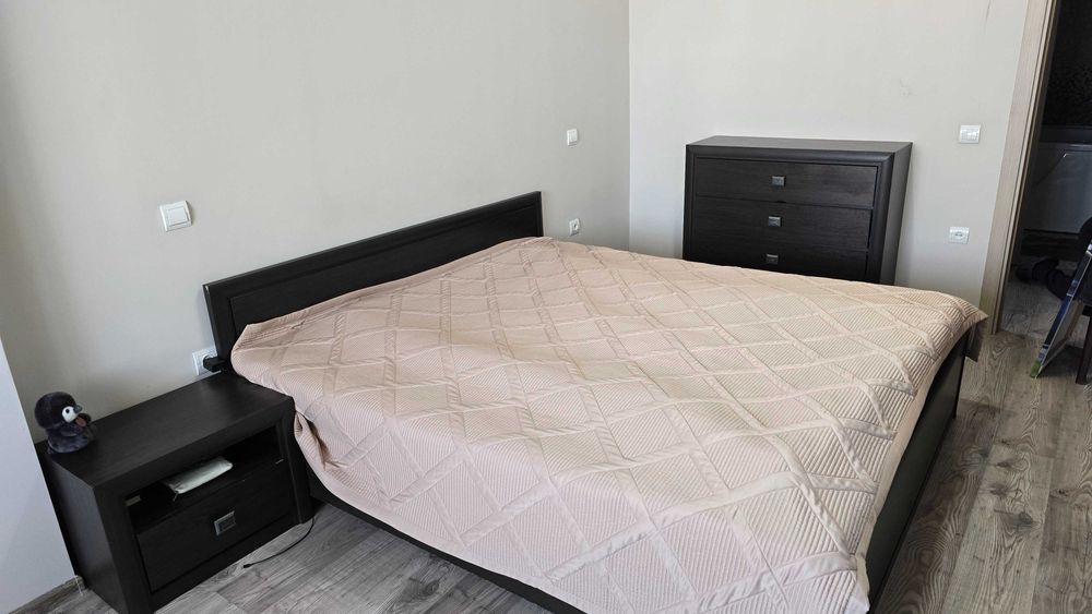 Спальный гарнитур б/у