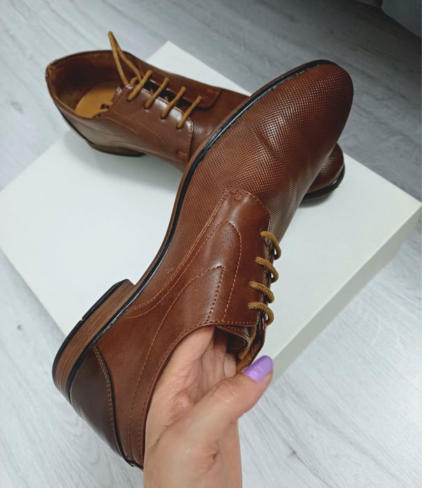 Pantofi barbati maro marimea 41