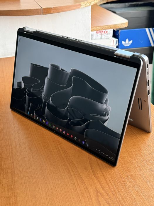 Laptop Dell 2 in 1 - touchscreen - 16GB RAM