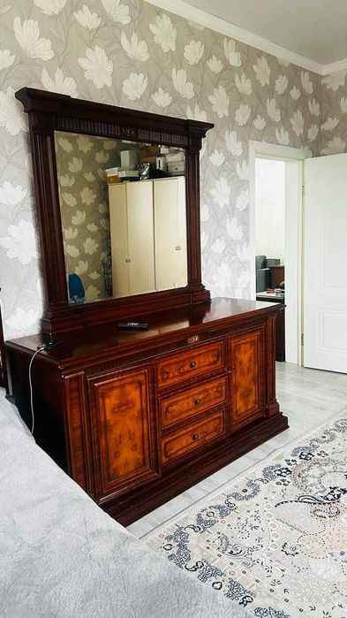 Спальный гарнитур бу