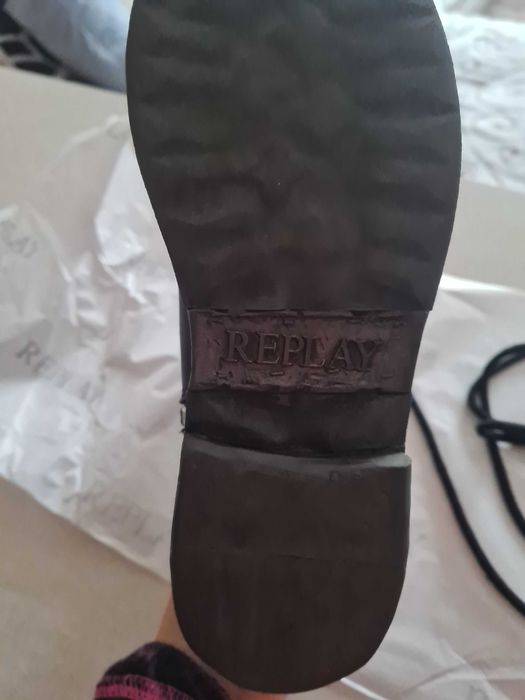 Replay - естествена кожа