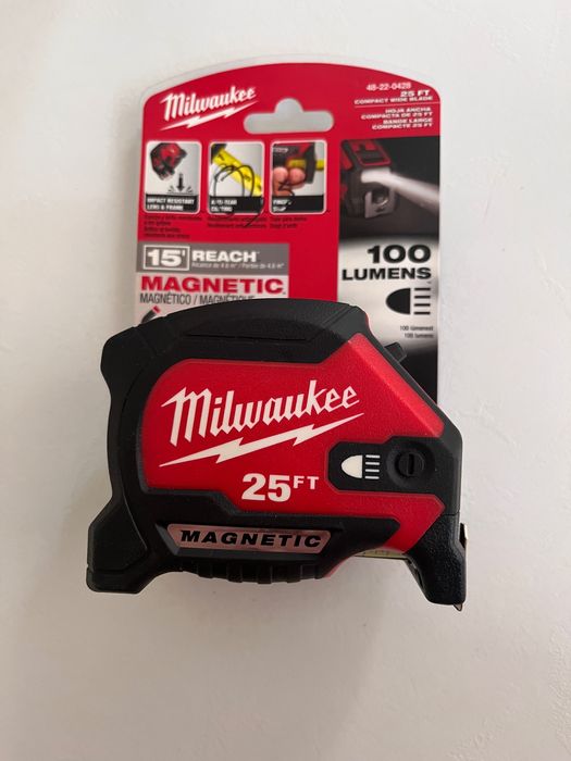 Продается рулетка Milwaukee (25 Feet) 7,62 метр Magnetic & Light