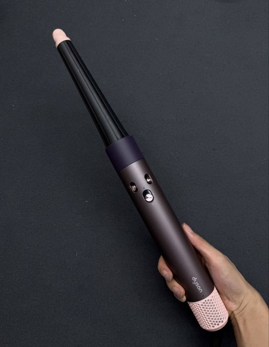 Dyson straightener