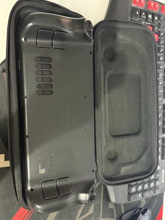 Steam Deck LCD 256gb +128GB карта + 45w зарядно ( неориг.)  + Steam deck калъф 1010