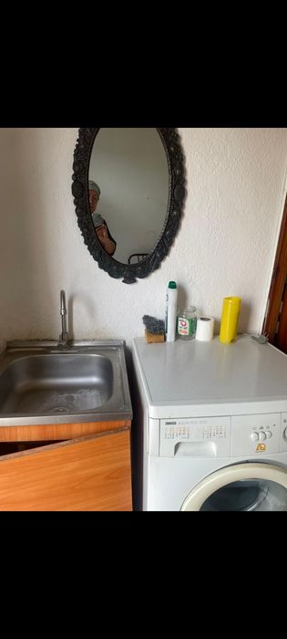 Сдам пол дома три комнаты