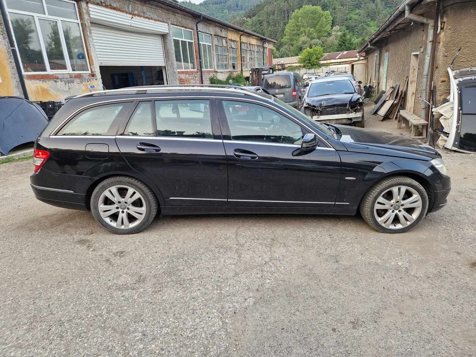 Mercedes W204 C320CDI 4Matic ксенон теглич комби автоматик НА ЧАСТИ!