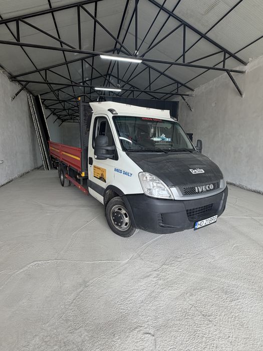 Inchiriez Bobcat 3 tone ,iveco basculabil 3.5 tone