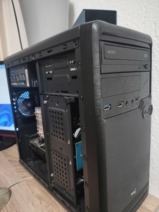 Компютър оптимизиран за игри на FULL HD.